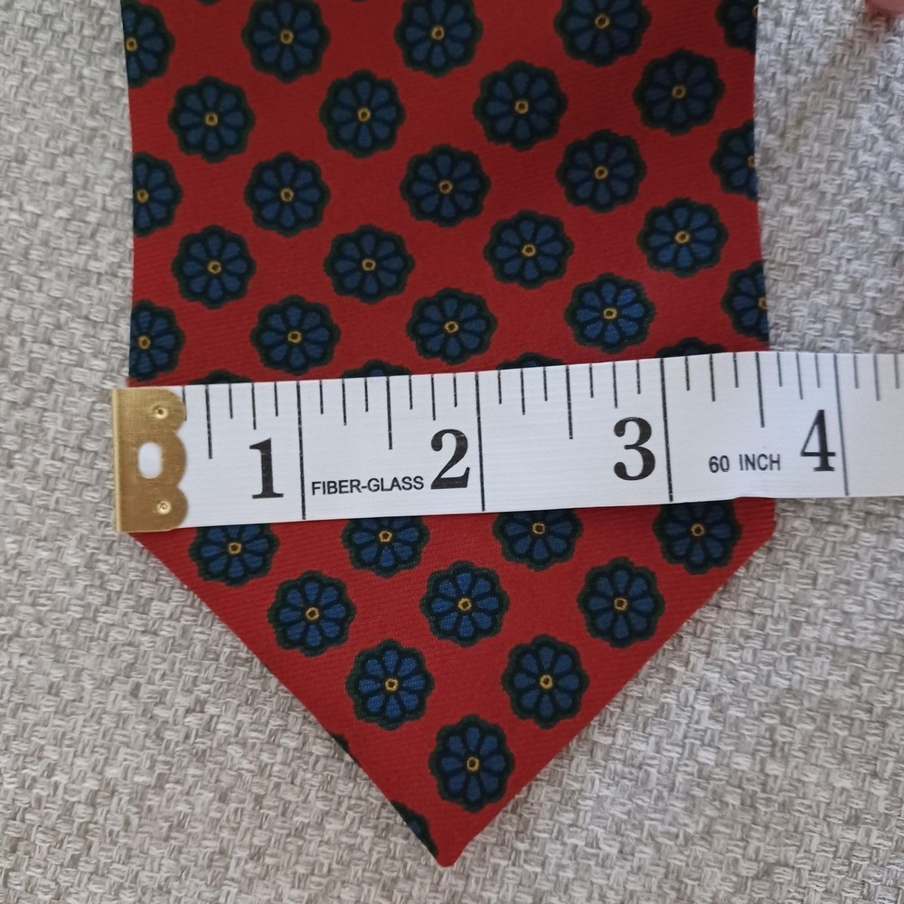 Burberrys Silk Tie Red Blue Floral Pattern Made in England Mens - Picture 3 of 9